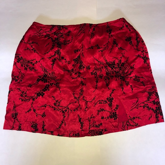 CCO SALE Vintage Red Mini Skirt - Picture 7 of 7